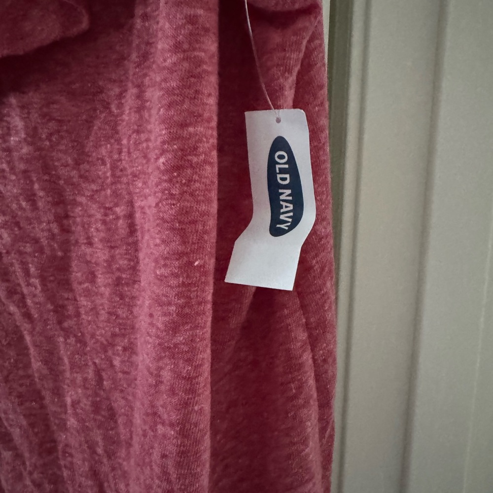 New with tags Old Navy Women's Ruffled Burgundy Blouse - Picture 4 of 4